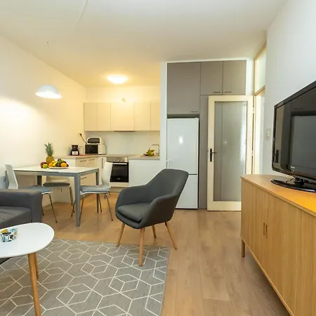 Appartamento Mirna One Bedroom Near Old Town Zara