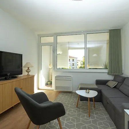 Mirna One Bedroom Near Old Town Daire Zadar