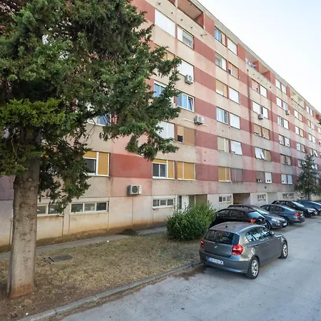 Mirna One Bedroom Near Old Town * Zara