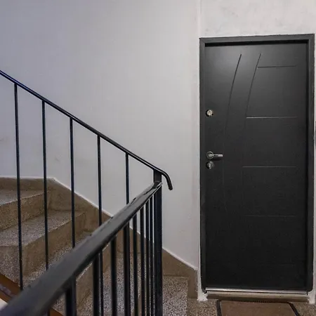 Daire Mirna One Bedroom Near Old Town