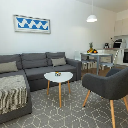 Appartamento Mirna One Bedroom Near Old Town