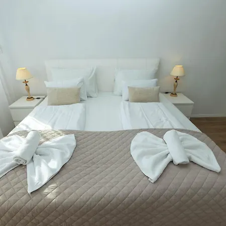 Daire Mirna One Bedroom Near Old Town *