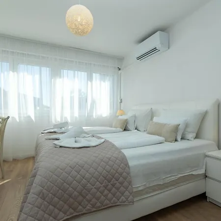 Mirna One Bedroom Near Old Town Daire *