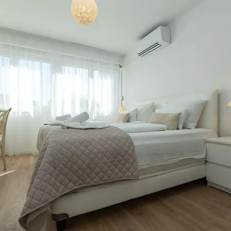 Mirna One Bedroom Near Old Town Apartman *