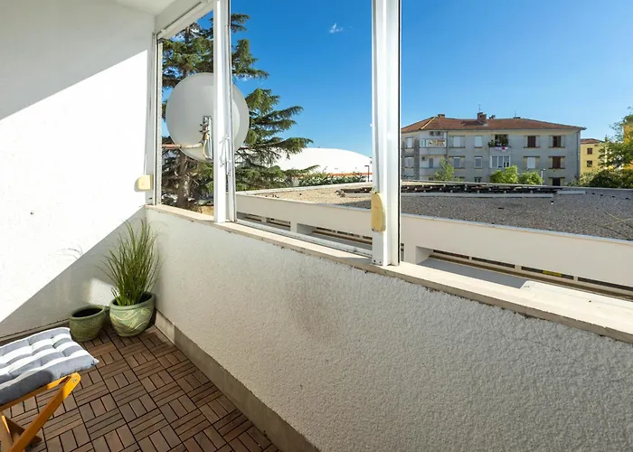 Mirna One Bedroom Near Old Town *