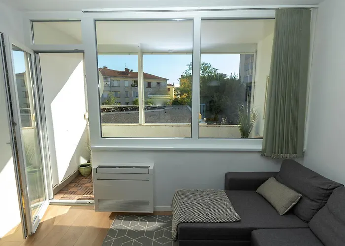 Mirna One Bedroom Near Old Town Appartamento