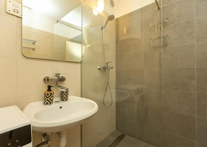 Appartamento Mirna One Bedroom Near Old Town
