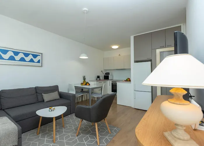 Mirna One Bedroom Near Old Town Appartamento *