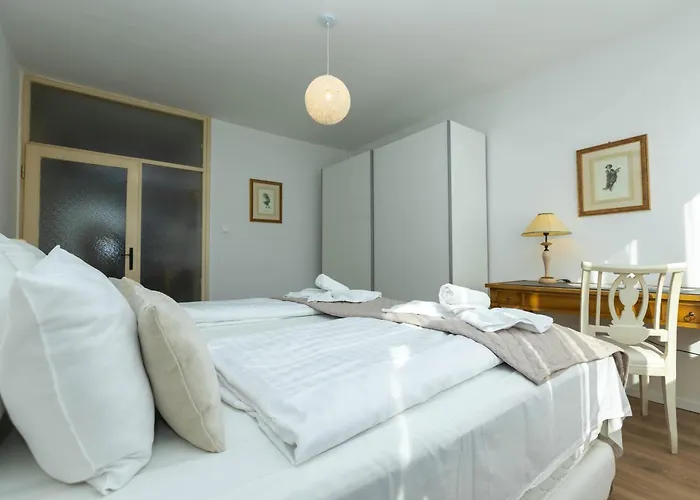 Mirna One Bedroom Near Old Town Appartamento